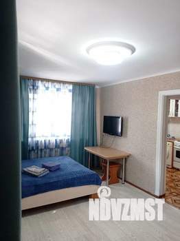 1-к квартира, посуточно, 35м2, 2/4 этаж