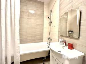 1-к квартира, посуточно, 40м2, 1/1 этаж