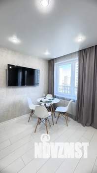 Студия квартира, посуточно, 30м2, 6/17 этаж