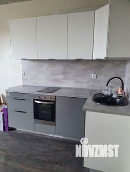 Студия квартира, посуточно, 35м2, 2/19 этаж