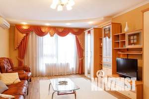 1-к квартира, посуточно, 65м2, 1/1 этаж
