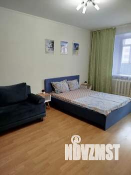 1-к квартира, посуточно, 33м2, 4/9 этаж