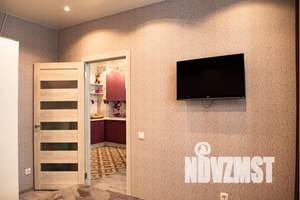 2-к квартира, посуточно, 40м2, 8/19 этаж