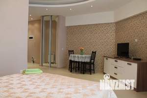 1-к квартира, посуточно, 35м2, 4/24 этаж