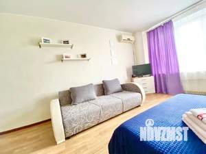 Студия квартира, посуточно, 35м2, 2/15 этаж