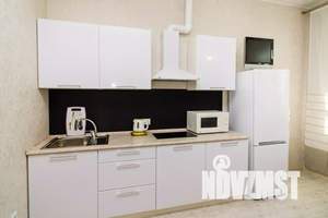 1-к квартира, посуточно, 50м2, 12/25 этаж