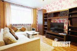 1-к квартира, посуточно, 56м2, 1/1 этаж