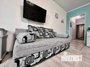 Студия квартира, посуточно, 35м2, 7/20 этаж