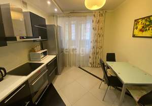 1-к квартира, на длительный срок, 41м2, 4/10 этаж