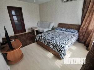 1-к квартира, посуточно, 38м2, 8/9 этаж