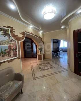 3-к квартира, на длительный срок, 140м2, 3/7 этаж