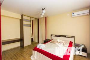 1-к квартира, посуточно, 50м2, 4/10 этаж