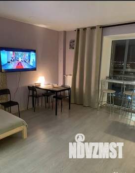Студия квартира, посуточно, 34м2, 10/17 этаж