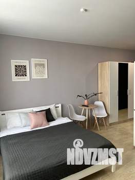 Студия квартира, посуточно, 30м2, 11/20 этаж