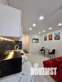 Студия квартира, посуточно, 32м2, 2/8 этаж