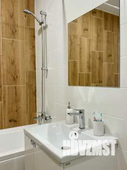 Студия квартира, посуточно, 33м2, 12/16 этаж