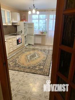 3-к квартира, на длительный срок, 96м2, 3/10 этаж