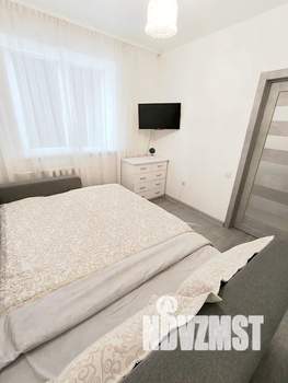 1-к квартира, посуточно, 40м2, 15/16 этаж