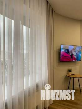 Студия квартира, посуточно, 40м2, 9/16 этаж