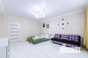 1-к квартира, посуточно, 49м2, 1/1 этаж