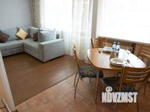 1-к квартира, посуточно, 53м2, 1/1 этаж