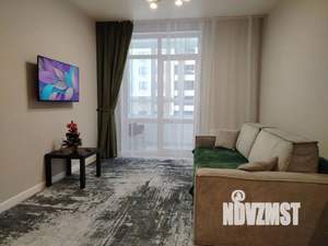 Студия квартира, посуточно, 34м2, 3/10 этаж