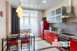 1-к квартира, посуточно, 60м2, 1/1 этаж