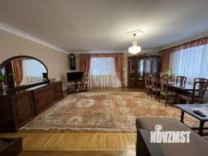 3-к квартира, на длительный срок, 124м2, 1/9 этаж