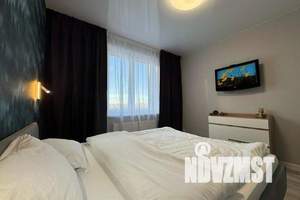 1-к квартира, посуточно, 37м2, 4/16 этаж