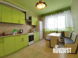 2-к квартира, посуточно, 66м2, 4/17 этаж