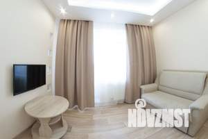 1-к квартира, посуточно, 35м2, 1/20 этаж