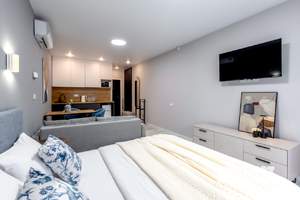 Студия квартира, посуточно, 32м2, 2/25 этаж
