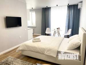 Студия квартира, посуточно, 33м2, 8/20 этаж