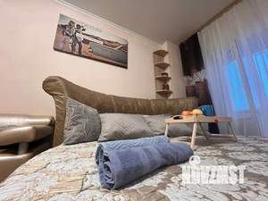 Студия квартира, посуточно, 35м2, 11/16 этаж