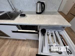 Студия квартира, посуточно, 40м2, 10/12 этаж