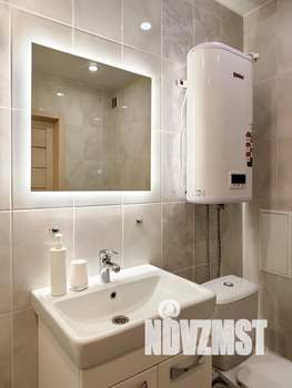 1-к квартира, посуточно, 40м2, 9/16 этаж