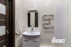 1-к квартира, посуточно, 60м2, 1/1 этаж