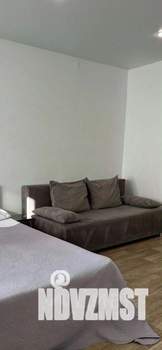 1-к квартира, посуточно, 37м2, 1/1 этаж