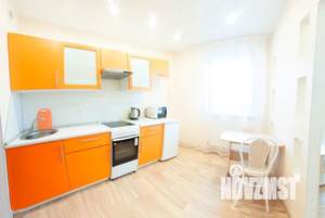 Студия квартира, посуточно, 35м2, 6/20 этаж