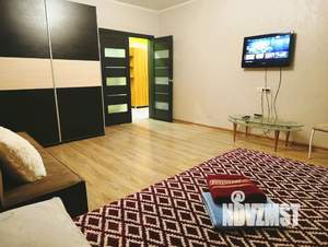 2-к квартира, посуточно, 62м2, 4/15 этаж