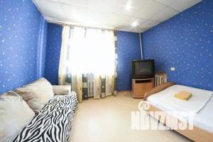 1-к квартира, посуточно, 34м2, 4/9 этаж