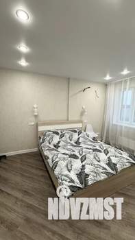 1-к квартира, посуточно, 40м2, 12/12 этаж