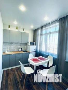 2-к квартира, посуточно, 50м2, 1/1 этаж