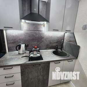 Студия квартира, посуточно, 25м2, 8/19 этаж