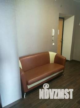 1-к квартира, посуточно, 42м2, 2/10 этаж