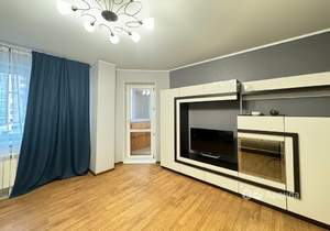 1-к квартира, на длительный срок, 56м2, 4/5 этаж