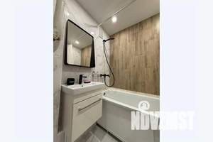 1-к квартира, посуточно, 37м2, 3/6 этаж