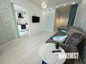 1-к квартира, посуточно, 36м2, 9/16 этаж