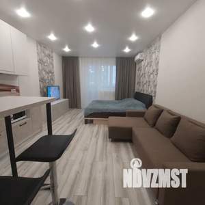 Студия квартира, посуточно, 31м2, 13/19 этаж