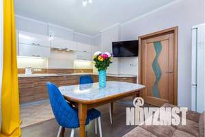 1-к квартира, посуточно, 61м2, 3/5 этаж